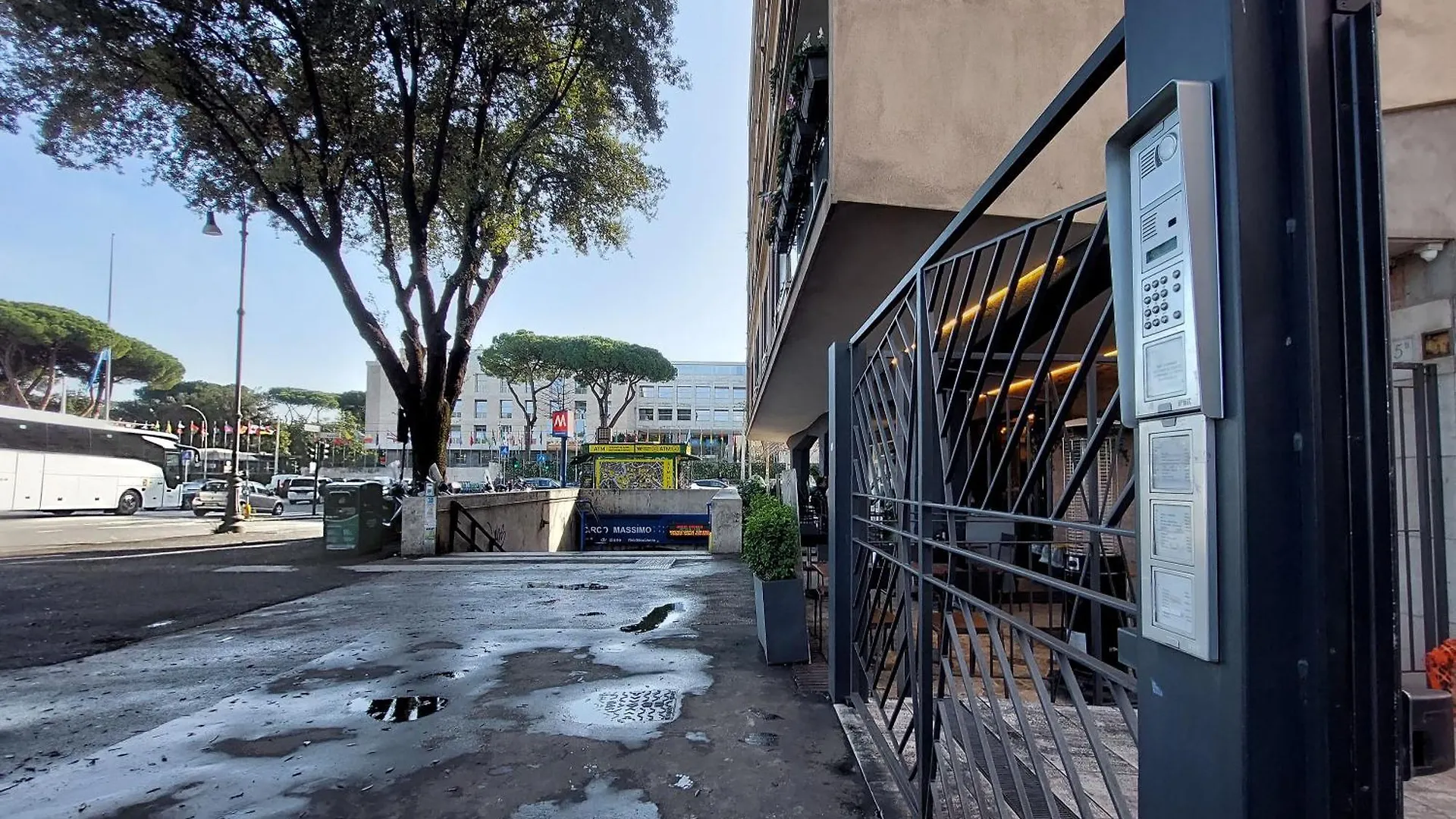 Ych-Exclusive Apartment On Circus Maximus Rome Italy