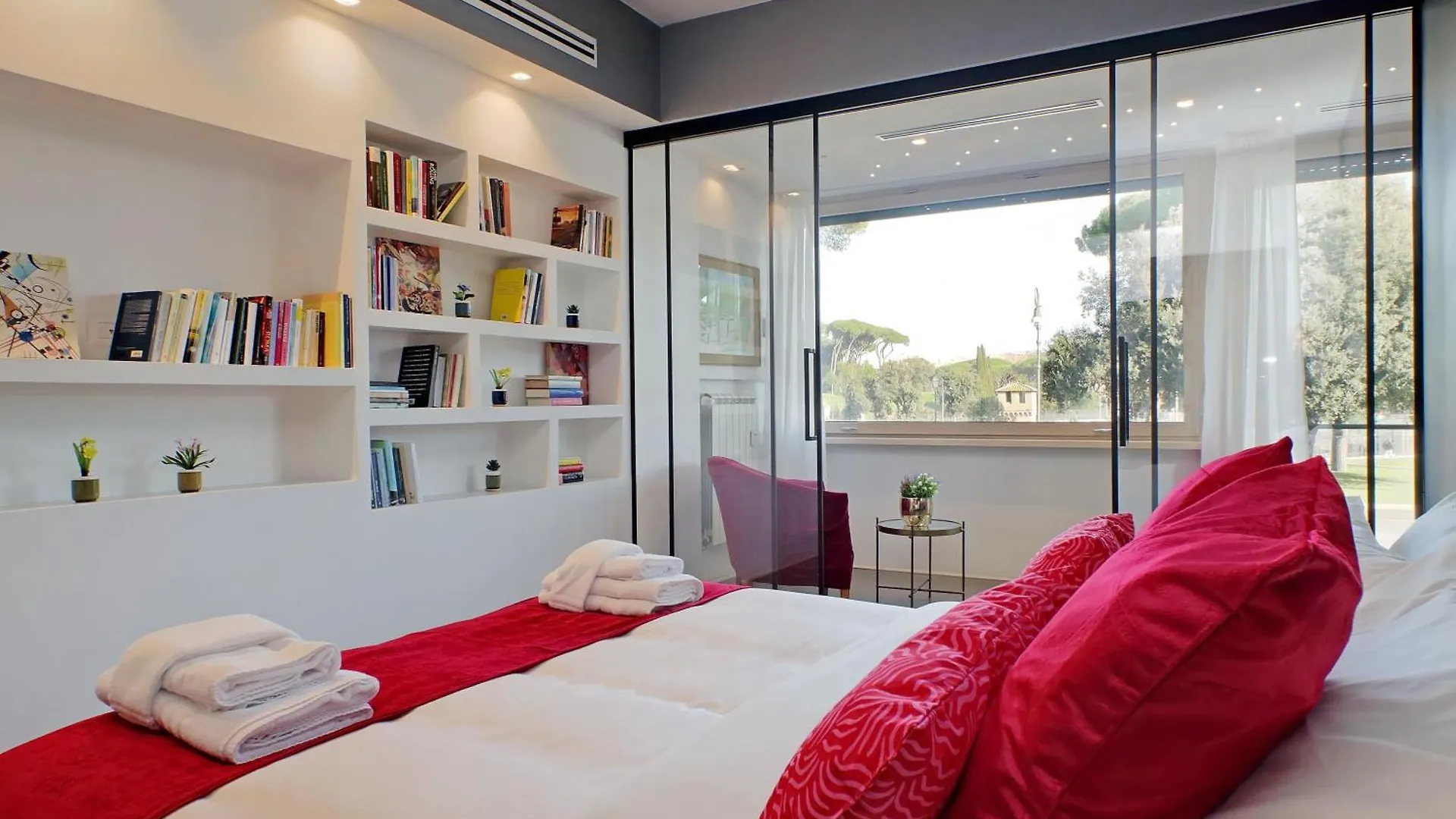 Ych-Exclusive Apartment On Circus Maximus Rome 0*,